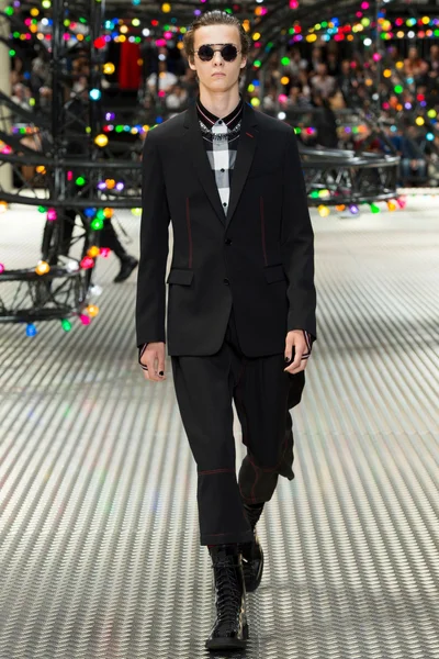 Look 6